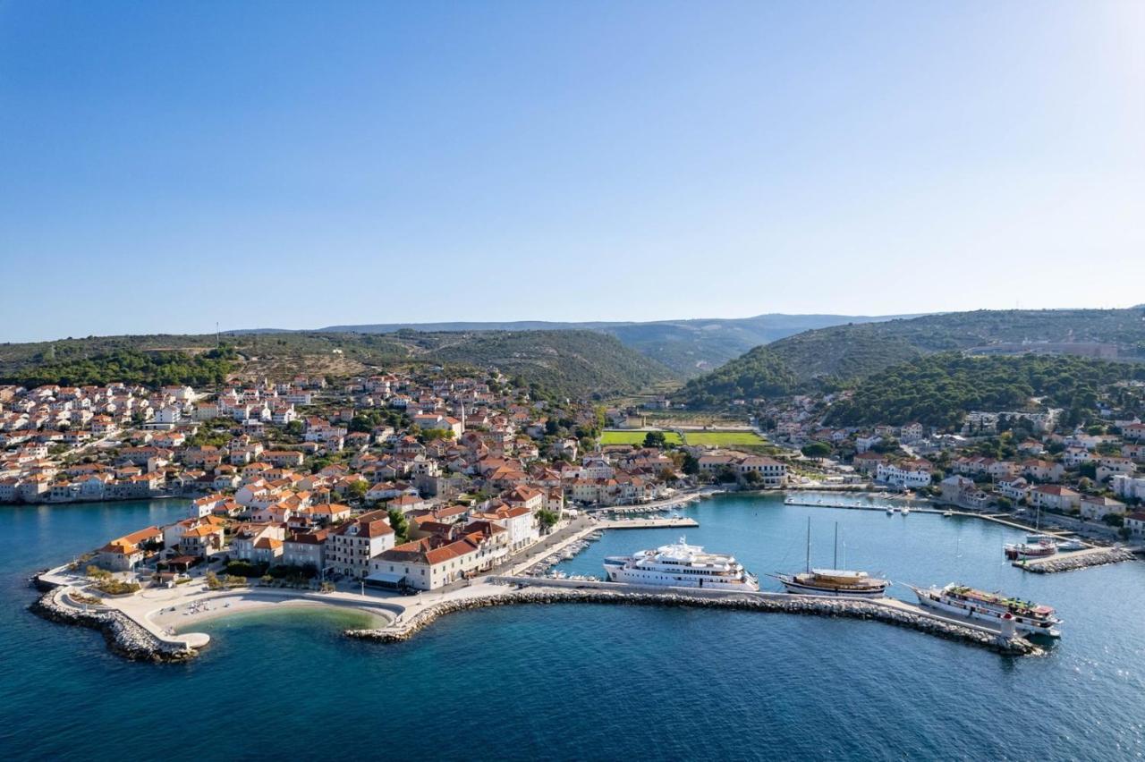 New Villa Ani! Traditional And Luxurious 4-Bedroom Villa With Heated Pool And Sea Views Постира Екстериор снимка
