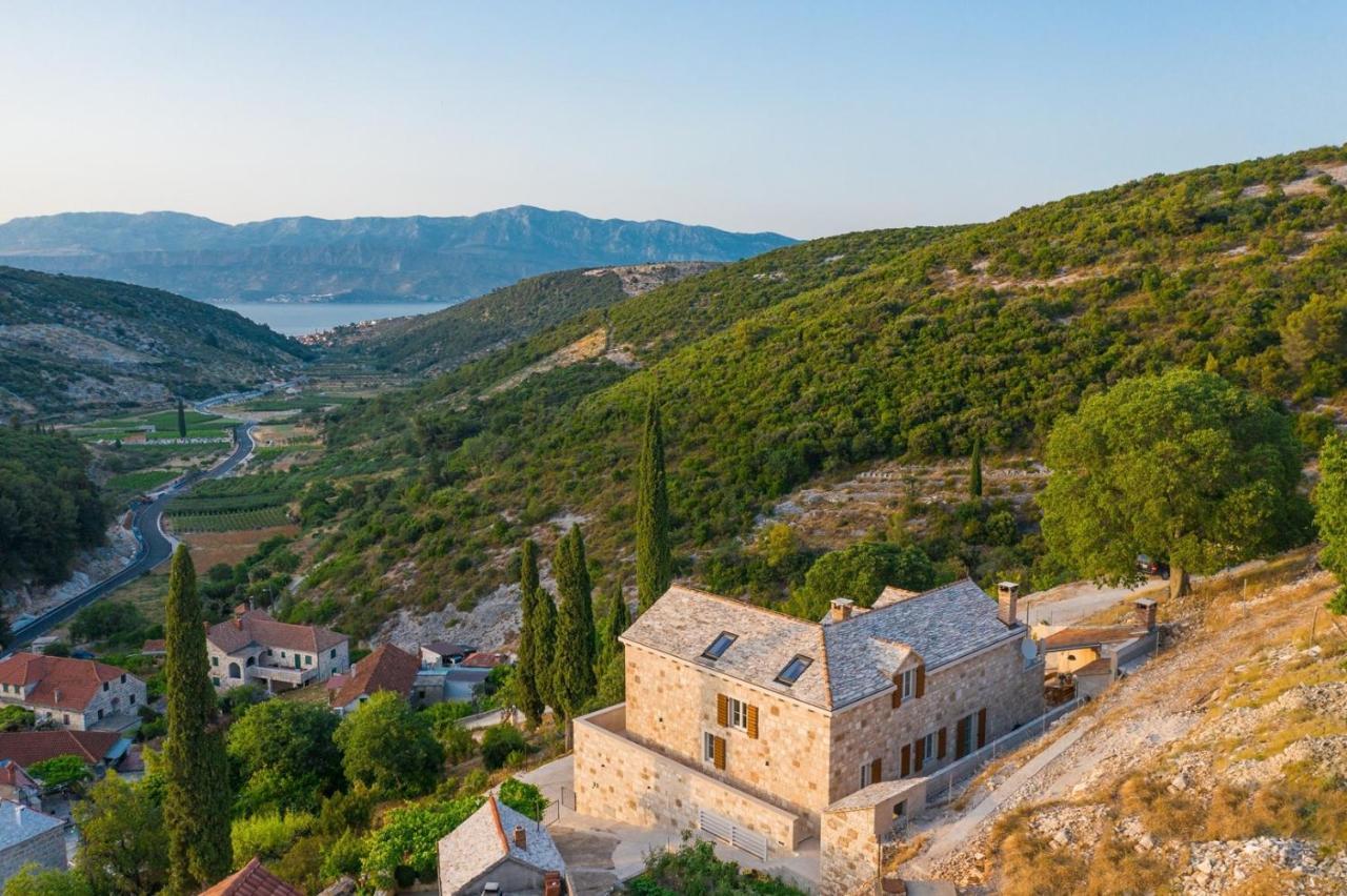 New Villa Ani! Traditional And Luxurious 4-Bedroom Villa With Heated Pool And Sea Views Постира Екстериор снимка